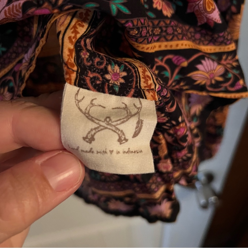Spell Folktown Blouse - Picture 11 of 14